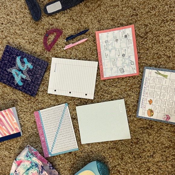 American Girl brand Desk & School Truly Me set - Picture 2 of 6